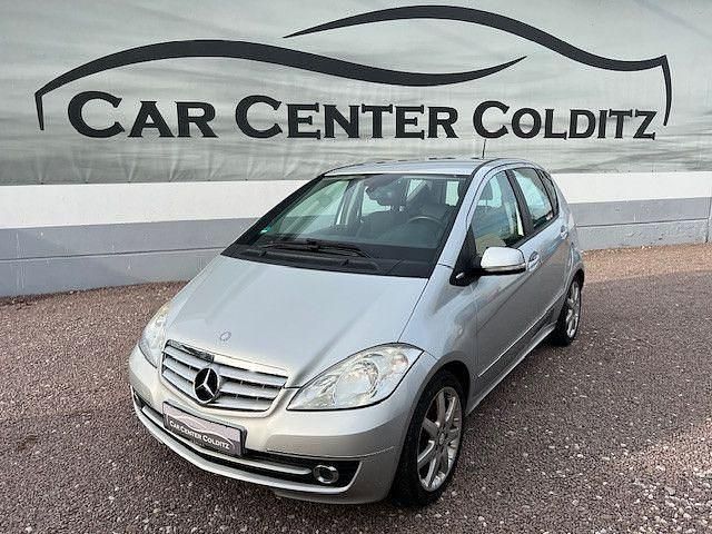 Gebraucht Mercedes A200 Elegance 136 PS (100 kW) 2010 Polarsilber  metallic Limousine