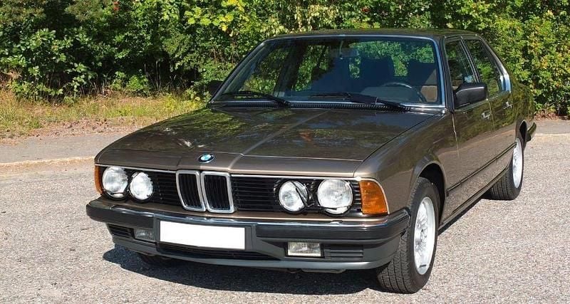 Gebraucht BMW 735 218 PS (160 kW) 1983 Beige Limousine