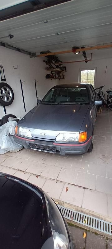 Gebraucht Ford Sierra 101 PS (74 kW) 1986 Grau Limousine