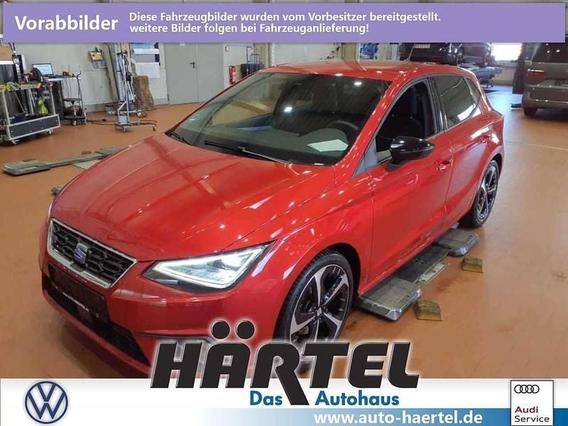 Desire rot (red), metallic Gebraucht 2023 Seat Ibiza FR Kleinwagen | 18.600 € (Fairer Preis) - Bild 1/4