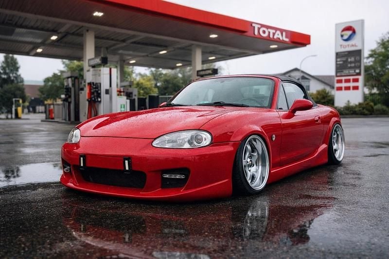 Rot Gebraucht 2001 Mazda MX5 Cabrio | 4.000 € (Superpreis) - Bild 1/4