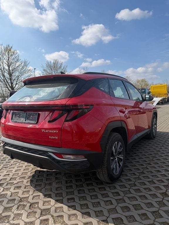 Gebraucht Hyundai Tucson Select 179 PS (131 kW) 2021 Rot SUV