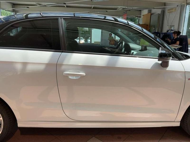 Weiß Gebraucht 2014 Audi A1 Attraction Kleinwagen | 8.333 € (Fairer Preis) - Bild 1/4