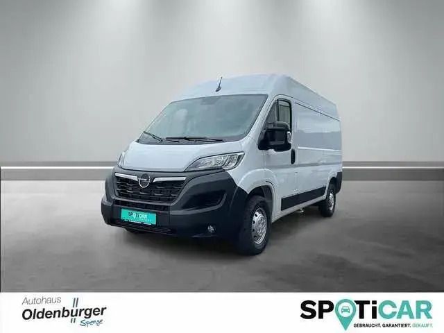 Casdsablanca weiss Gebraucht 2024 Opel Movano Edition Van | 29.945 € (Guter Preis) - Bild 1/4