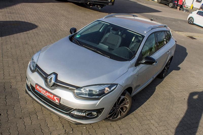 Silber Gebraucht 2014 Renault Mégane GrandTour Bose Edition Kombi | 4.999 € (Guter Preis) - Bild 1/4