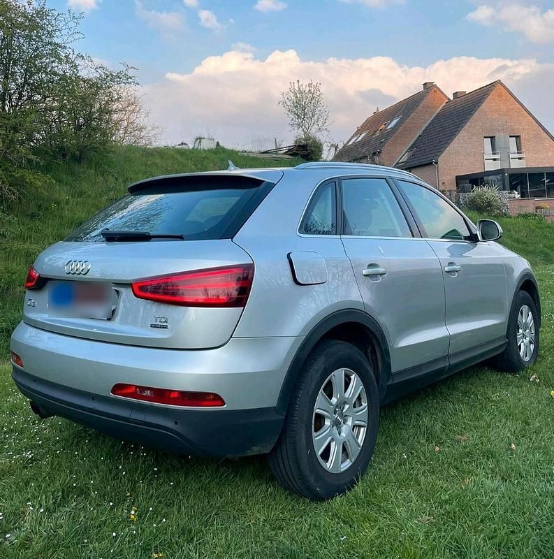 Gebraucht Audi Q3 140 PS (102 kW) 2012 Silber SUV