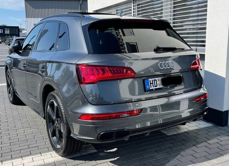 Grau Gebraucht 2020 Audi SQ5 Ambiente SUV | 46.700 € (Guter Preis) - Bild 1/4