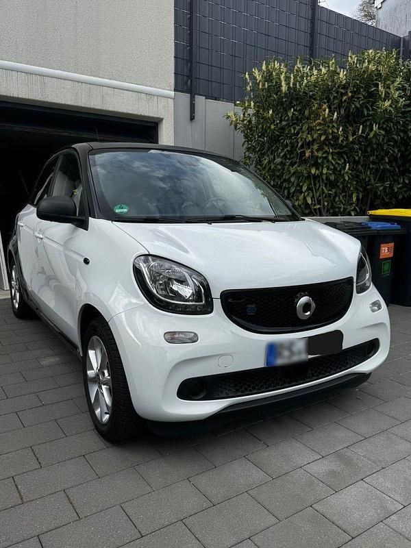 Gebraucht Smart ForFour Electric Drive 60 kW (82 PS) 2019 Weiß Kleinwagen