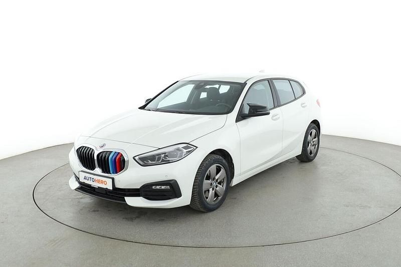 Weiß Gebraucht 2020 BMW 118 Advantage Kleinwagen | 18.930 € (Fairer Preis) - Bild 1/3