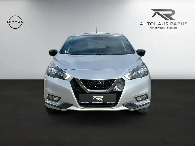 Gebraucht Nissan Micra 92 PS (67 kW) 2022 Platinum silver (metallic) Kleinwagen