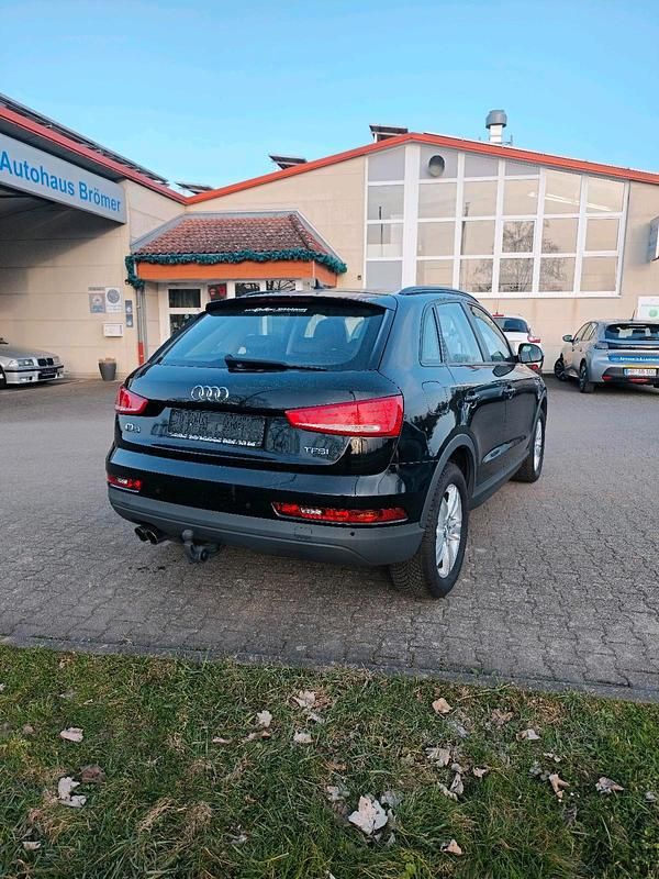 Gebraucht Audi Q3 Comfort 150 PS (110 kW) 2017 Schwarz SUV