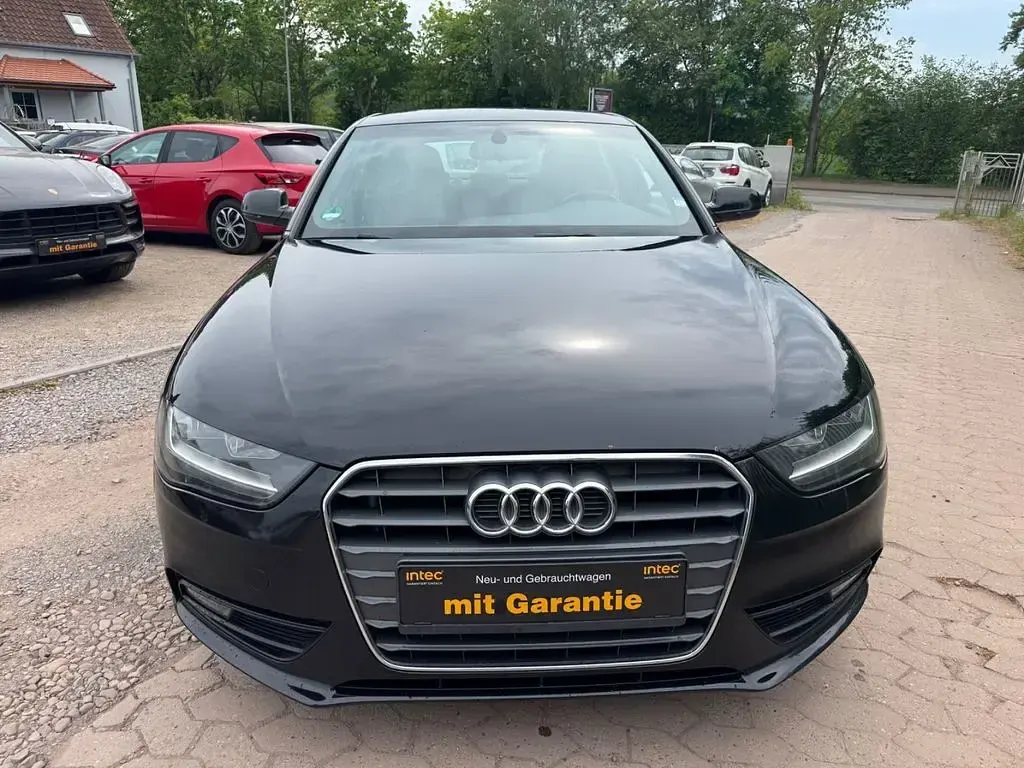 Używany Audi A4 Ambition 177 KM (130 kW) 2015 Czarny Sedan/Limuzyna