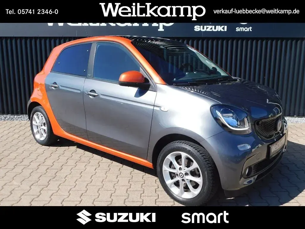 Używany Smart ForFour Passion 90 KM (66 kW) 2017 Szary Hatchback