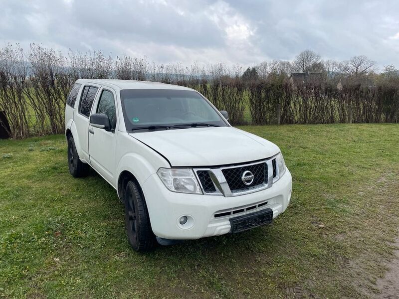 Gebraucht Nissan Pathfinder SE 190 PS (139 kW) 2011 Weiß SUV