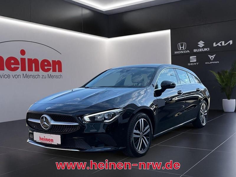 Schwarz Gebraucht 2021 Mercedes CLA180 Shooting Brake Progressive Kombi | 23.609 € (Fairer Preis) - Bild 1/4