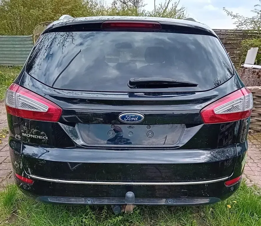Gebraucht Ford Mondeo Titanium 163 PS (119 kW) 2014 Schwarz Limousine