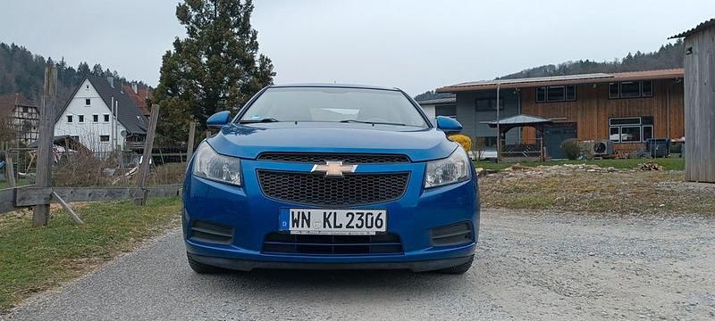 Gebraucht Chevrolet Cruze LS 124 PS (91 kW) 2011 Blau Limousine