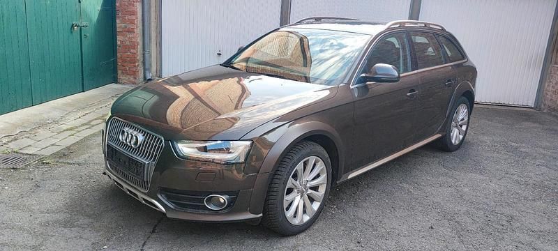 Braun Gebraucht 2013 Audi A4 Allroad Kombi | 8.900 € (Guter Preis) - Bild 1/4
