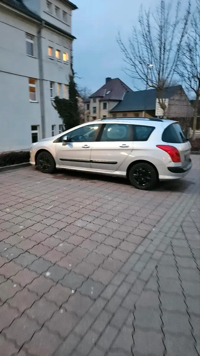 Gebraucht Peugeot 308 110 PS (80 kW) 2009 Kombi