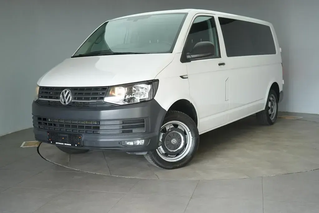 Gebraucht VW Caravelle Trendline 204 PS (150 kW) 2018 Weiß Van