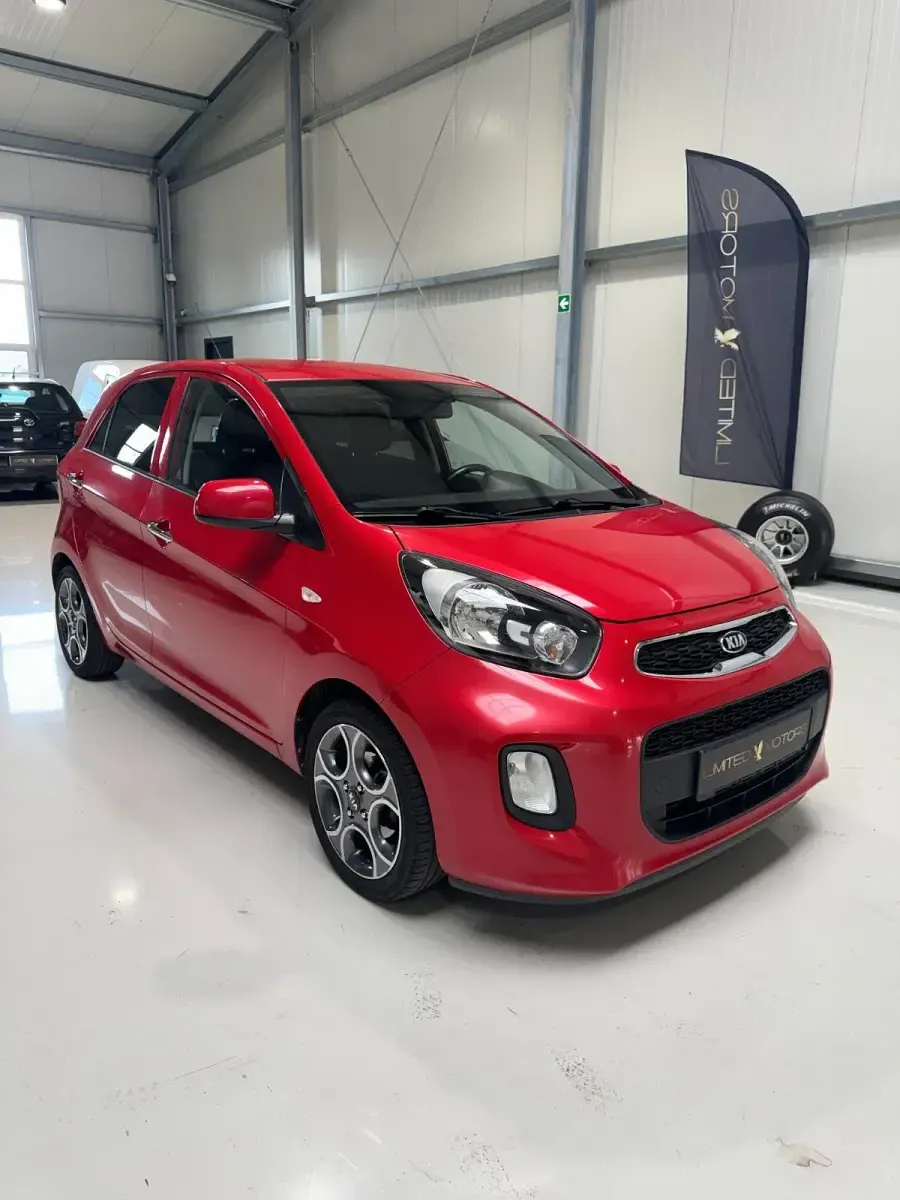 Gebraucht Kia Picanto 84 PS (61 kW) 2015 Signalrot met. Kleinwagen