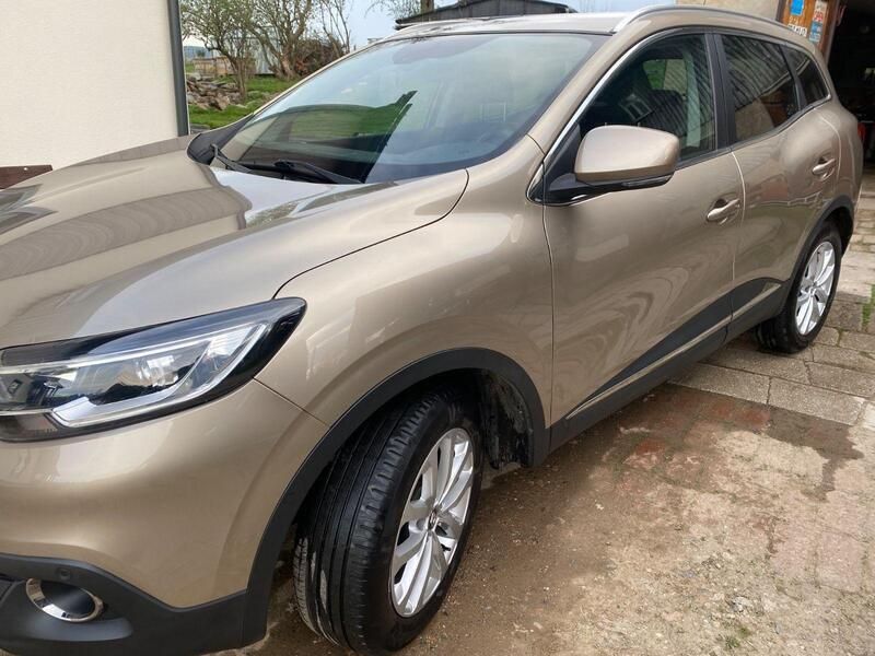 Beige Gebraucht 2015 Renault Kadjar Experience SUV | 9.000 € (Superpreis) - Bild 1/4
