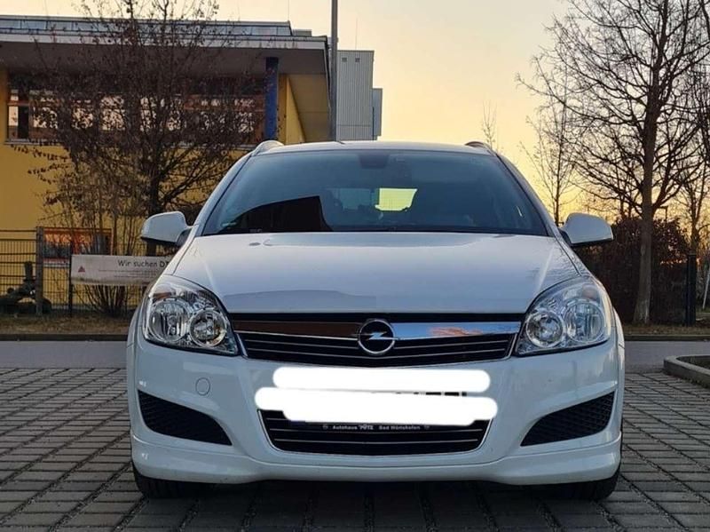 Weiß Gebraucht 2009 Opel Astra OPC Kombi | 4.500 € - Bild 1/4