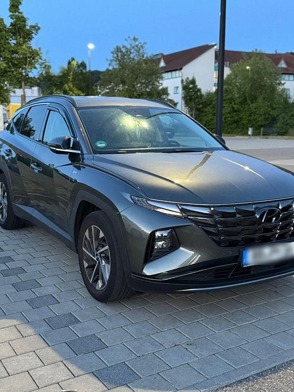 Grau Gebraucht 2021 Hyundai Tucson SUV | 24.950 € (Guter Preis) - Bild 1/4