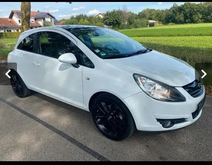 Gebraucht Opel Corsa Selection 95 PS (69 kW) 2010 Weiß Kleinwagen