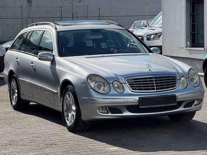 Gebraucht Mercedes E200 Elegance 163 PS (119 kW) 2005 Iridiumsilber  metalliclack Kombi