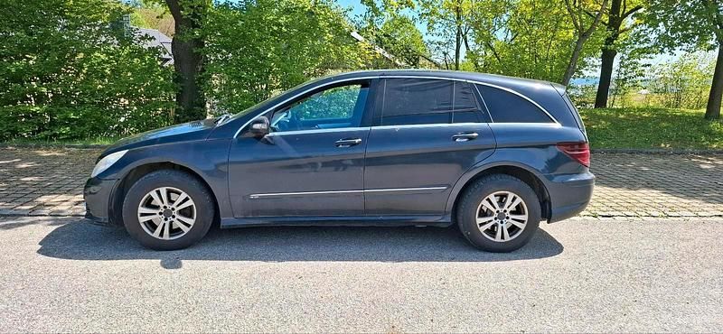 Gebraucht Mercedes R280 190 PS (139 kW) 2007 Schwarz Van / Kleinbus