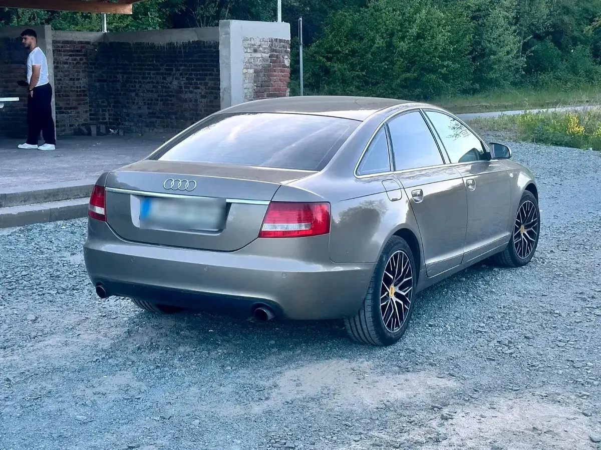 Second-hand Audi A6 177 CP (130 kW) 2004 Bej Berlinǎ