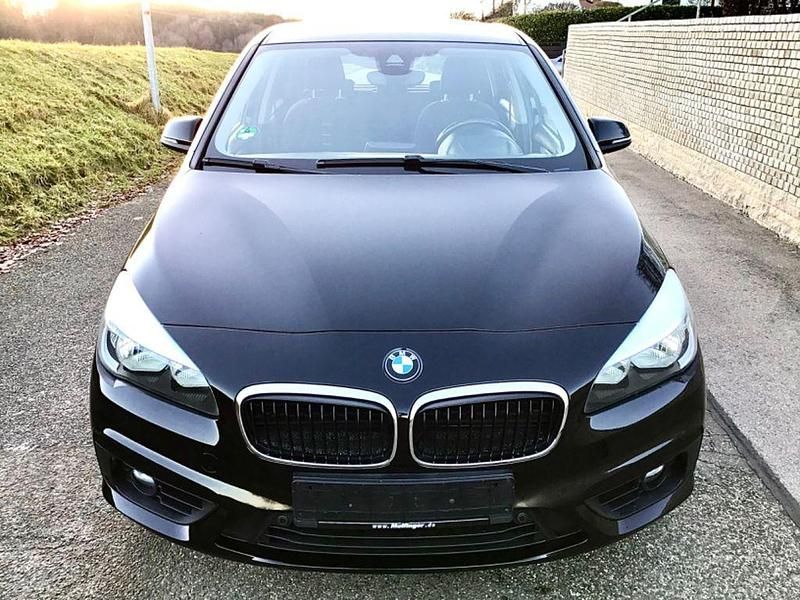 Gebraucht BMW 216 Active Tourer Sport Line 102 PS (75 kW) 2016 Schwarz Van / Kleinbus