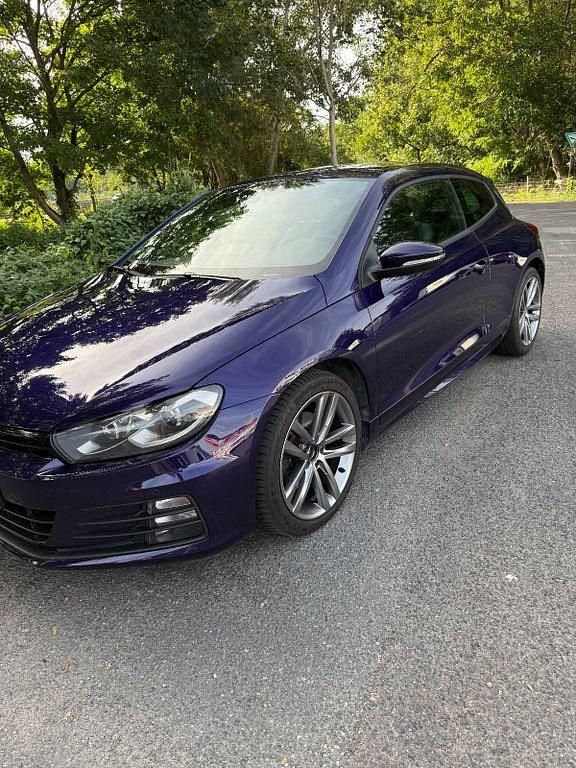 Gebraucht VW Scirocco R-line 179 PS (131 kW) 2014 Violet Coupé