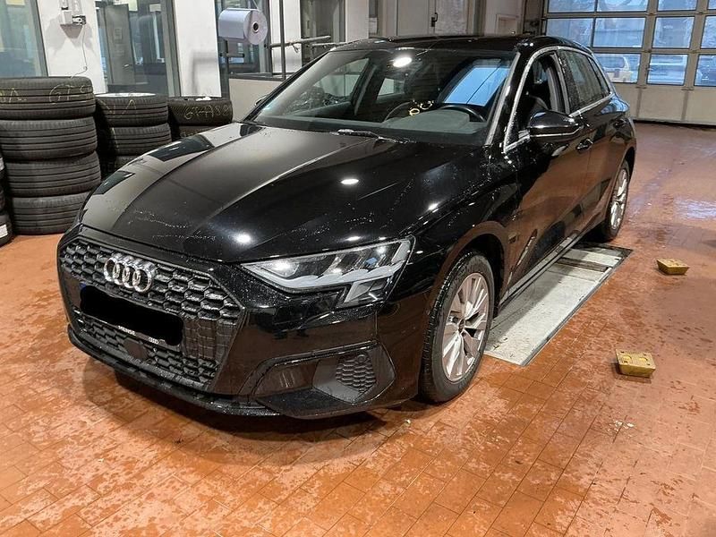 Gebraucht Audi A3 Ambiente 204 PS (150 kW) 2022 Schwarz Limousine