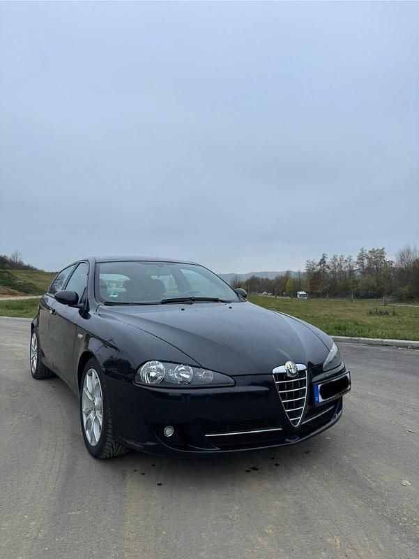 Schwarz Gebraucht 2009 Alfa Romeo 147 Kleinwagen | 1.699 € (Guter Preis) - Bild 1/4