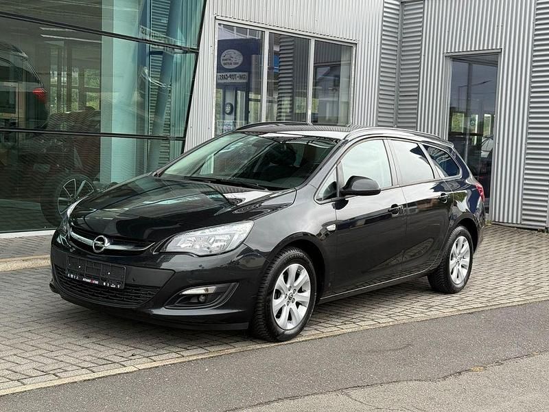 Schwarz Gebraucht 2015 Opel Astra Style Kombi | 7.999 € (Fairer Preis) - Bild 1/4