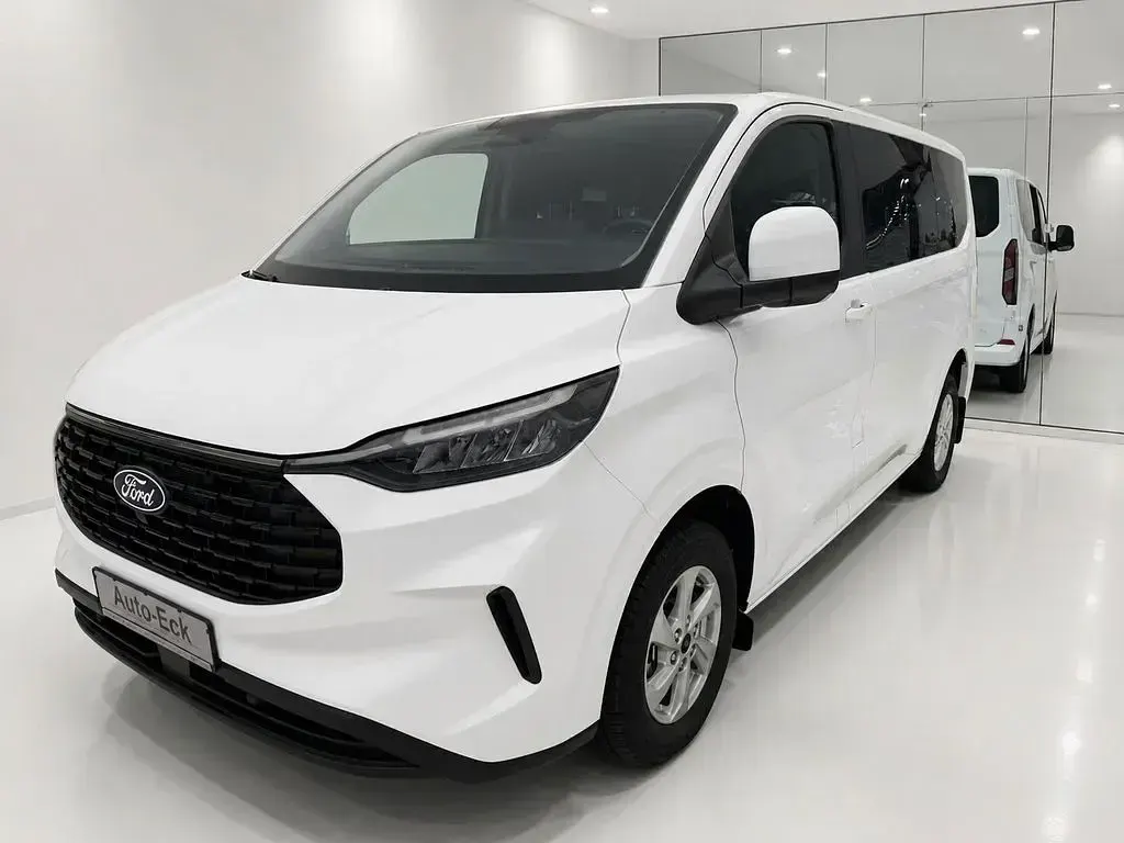 Neu Ford Tourneo 136 PS (100 kW) 2025 Weiß Van / Kleinbus