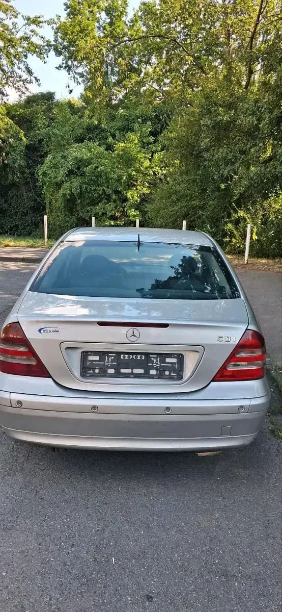 Gebraucht Mercedes C200 122 PS (89 kW) 2002 Schwarz Limousine