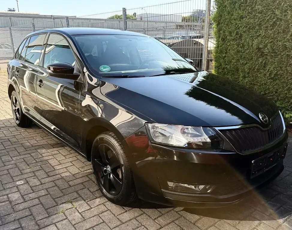Gebraucht Skoda Fabia Clever 75 PS (55 kW) 2018 Schwarz Kombi