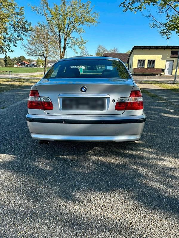 Usata BMW 325 192 CV (141 kW) 2003 Argento Berlina