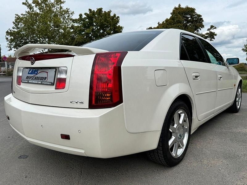 Gebraucht Cadillac CTS 218 PS (160 kW) 2006 Weiß Limousine
