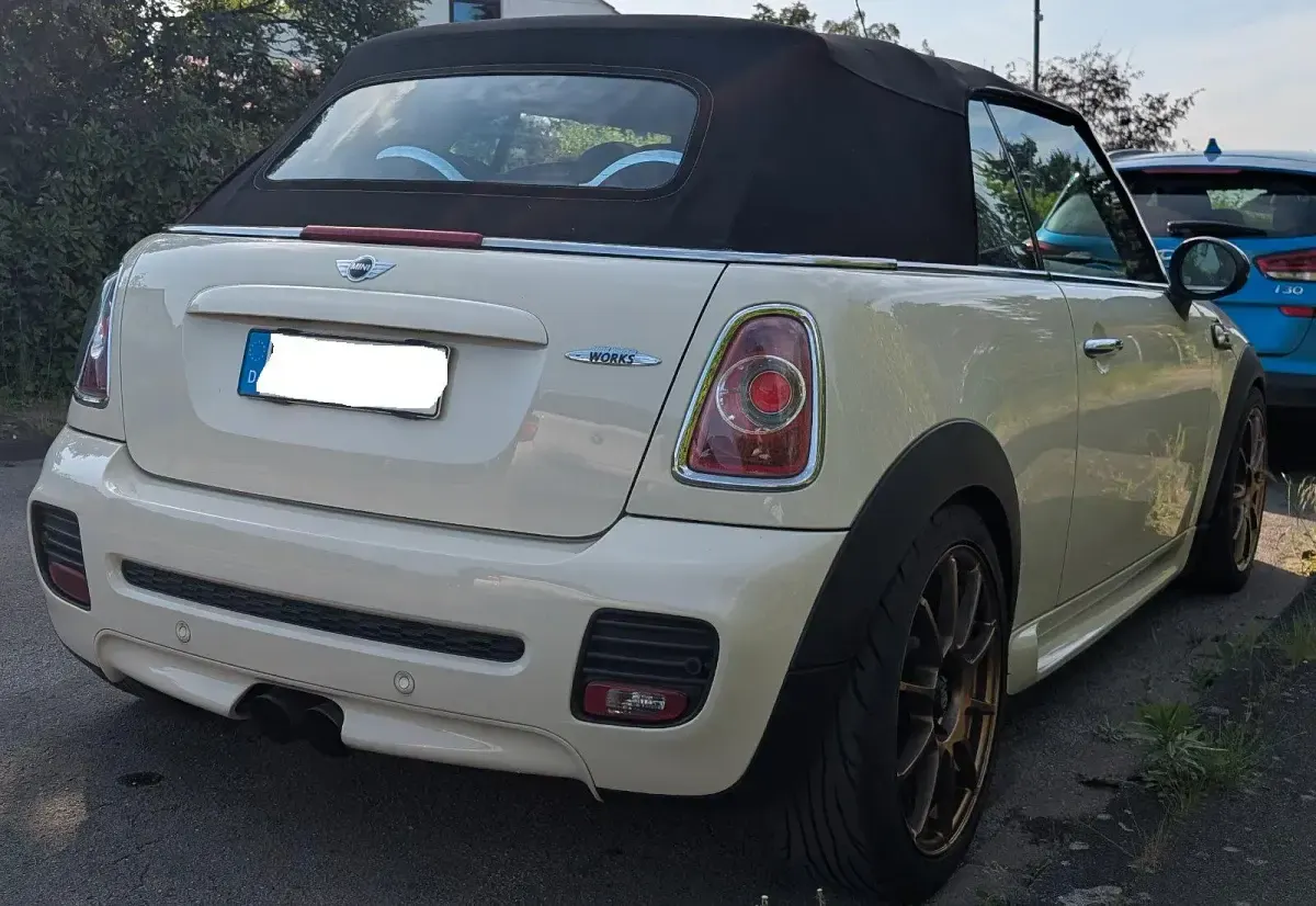 Gebraucht Mini John Cooper Works Cabriolet 211 PS (155 kW) 2011 Beige Cabrio