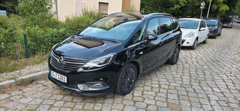 Schwarz Gebraucht 2019 Opel Zafira Tourer Business Innovation Van / Kleinbus | 16.990 € (Guter Preis) - Bild 1/4
