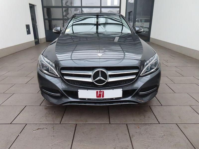 Gebraucht Mercedes C180 156 PS (114 kW) 2014 Grau Limousine