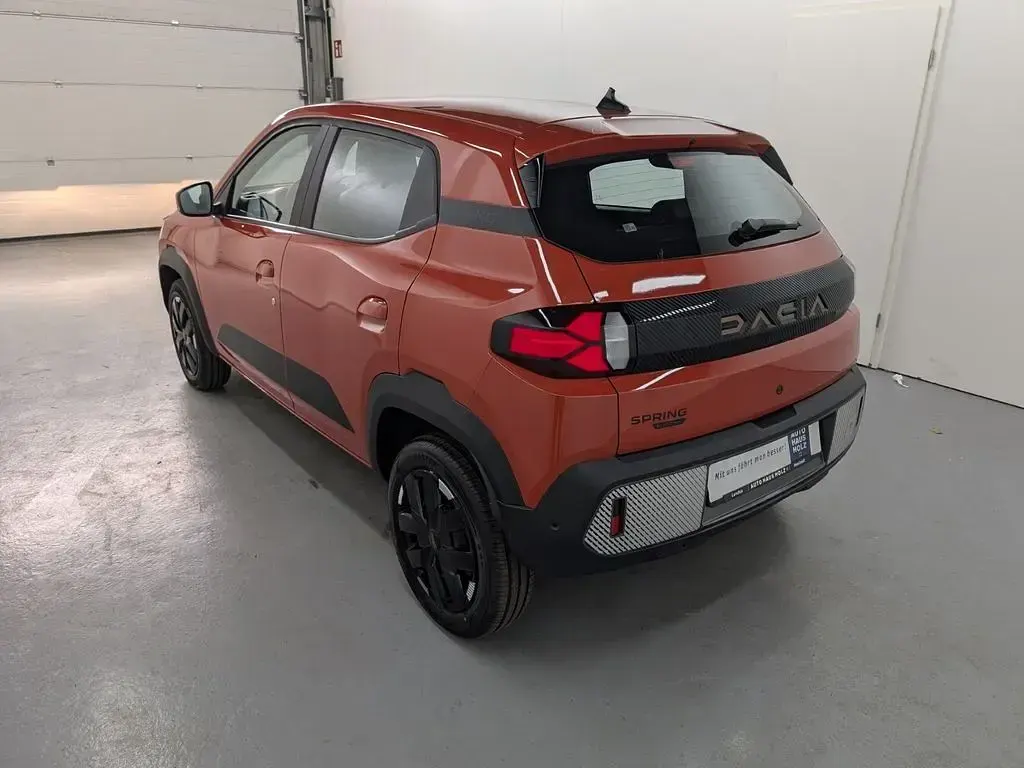 Neu Dacia Spring Extreme 75 kW (102 PS) 2026 Rot Kleinwagen