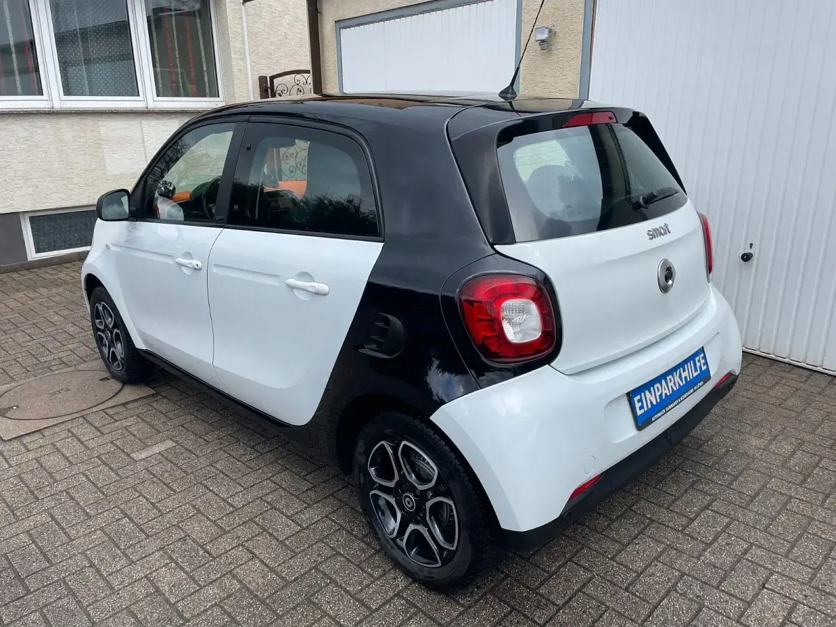 Usata Smart ForFour 90 CV (66 kW) 2018 Bianco Utilitaria
