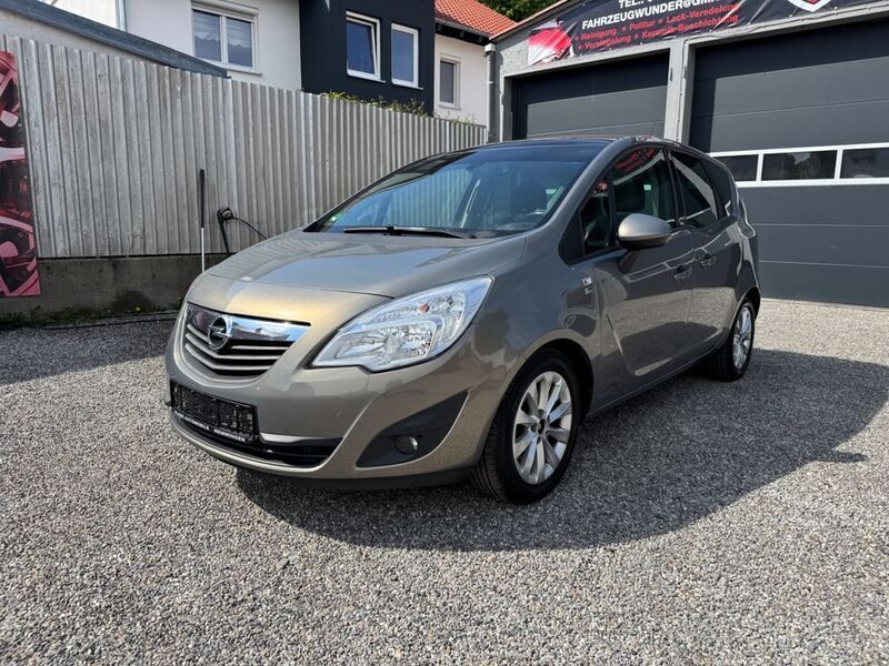 Braun Gebraucht 2012 Opel Meriva Van / Kleinbus | 5.399 € (Guter Preis) - Bild 1/4