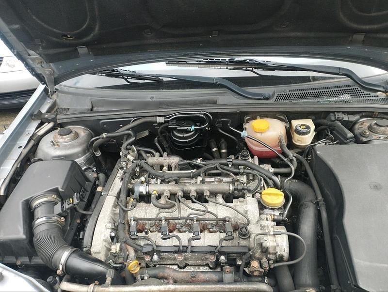 Gebraucht Opel Vectra 150 PS (110 kW) 2006 Grau Kombi