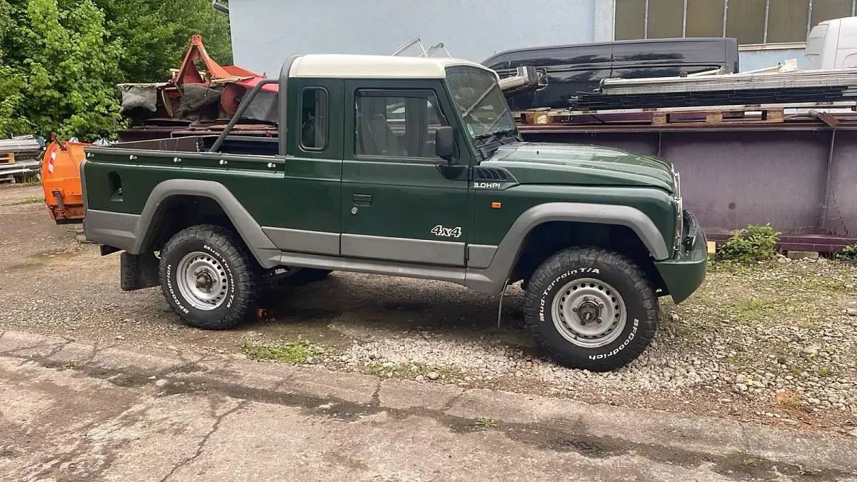 Second-hand Iveco Massif 140 CP (102 kW) 2010 Verde SUV